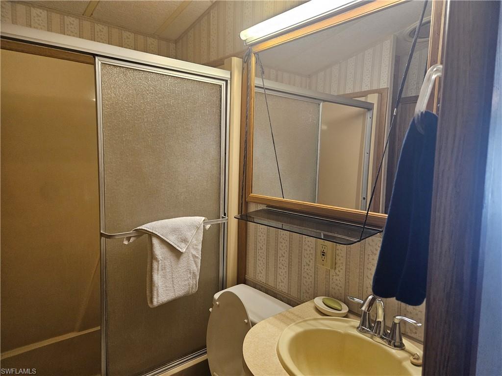 ENCHANTING SHORES - Residential