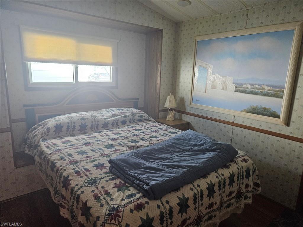 ENCHANTING SHORES - Residential