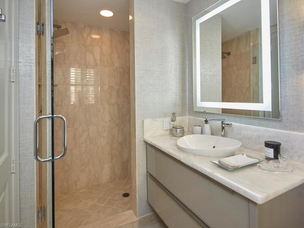 BELIZE - Residential