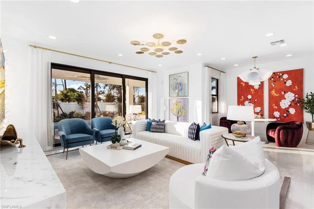 VALENCIA HARBOR - Residential