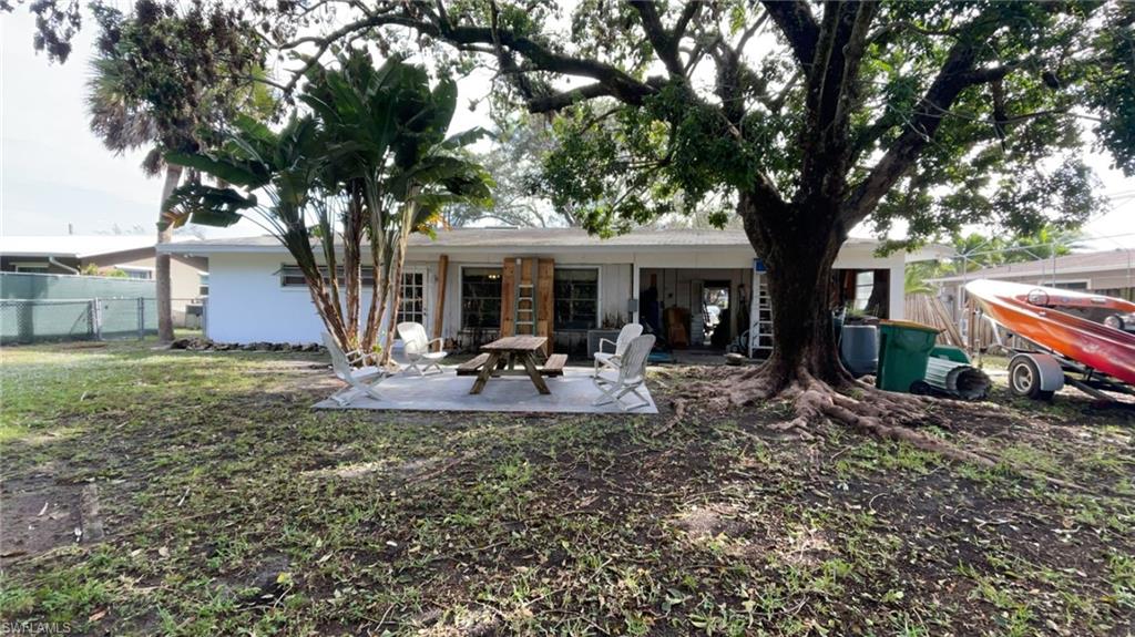 GOLDEN GATE CITY - Residential