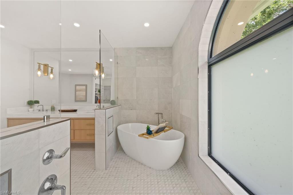 VALLEY OAK - Residential