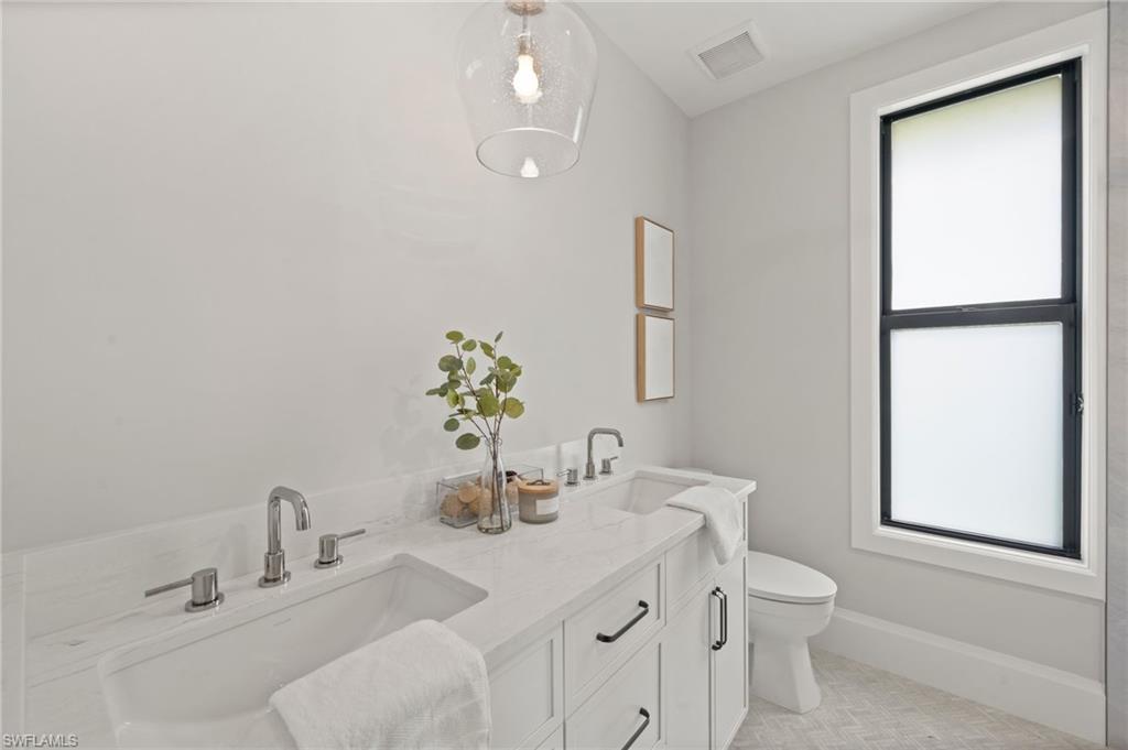 VALLEY OAK - Residential