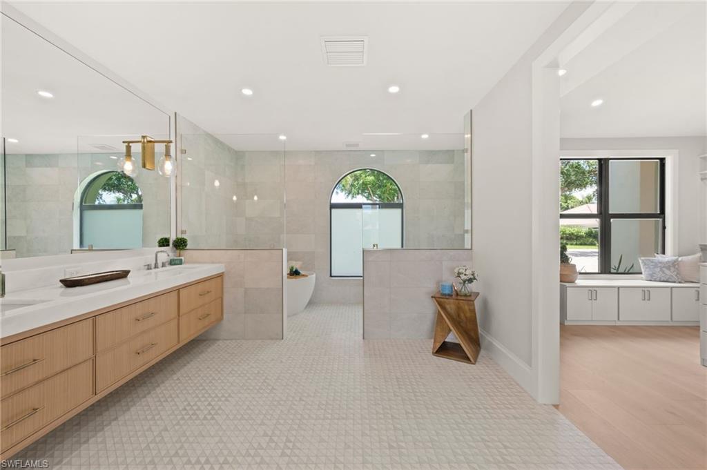 VALLEY OAK - Residential