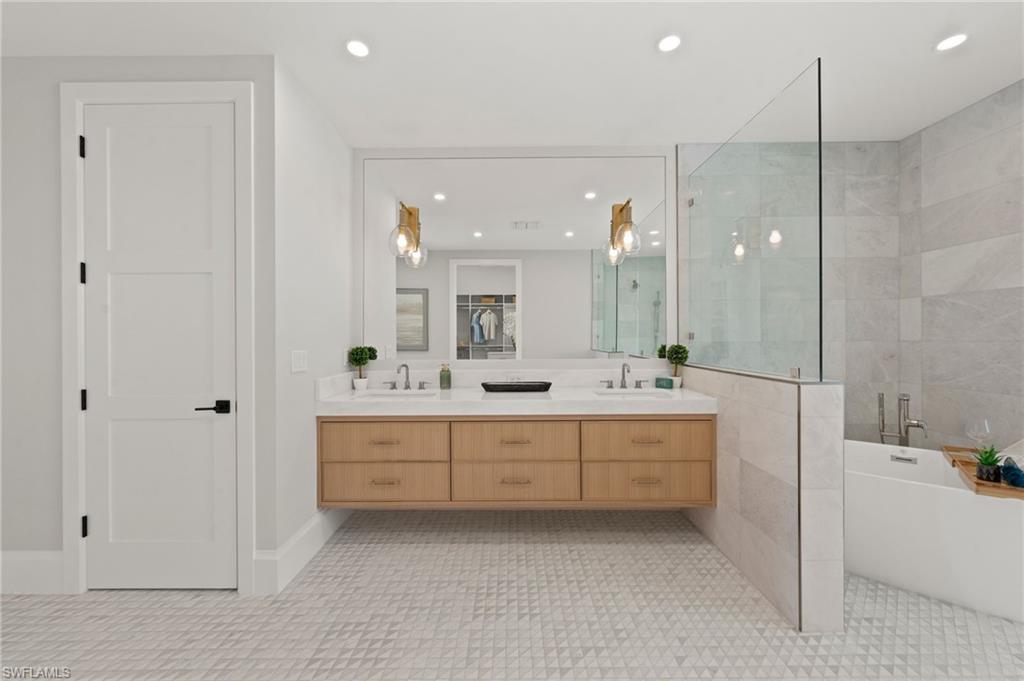 VALLEY OAK - Residential