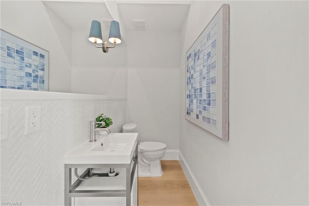 VALLEY OAK - Residential