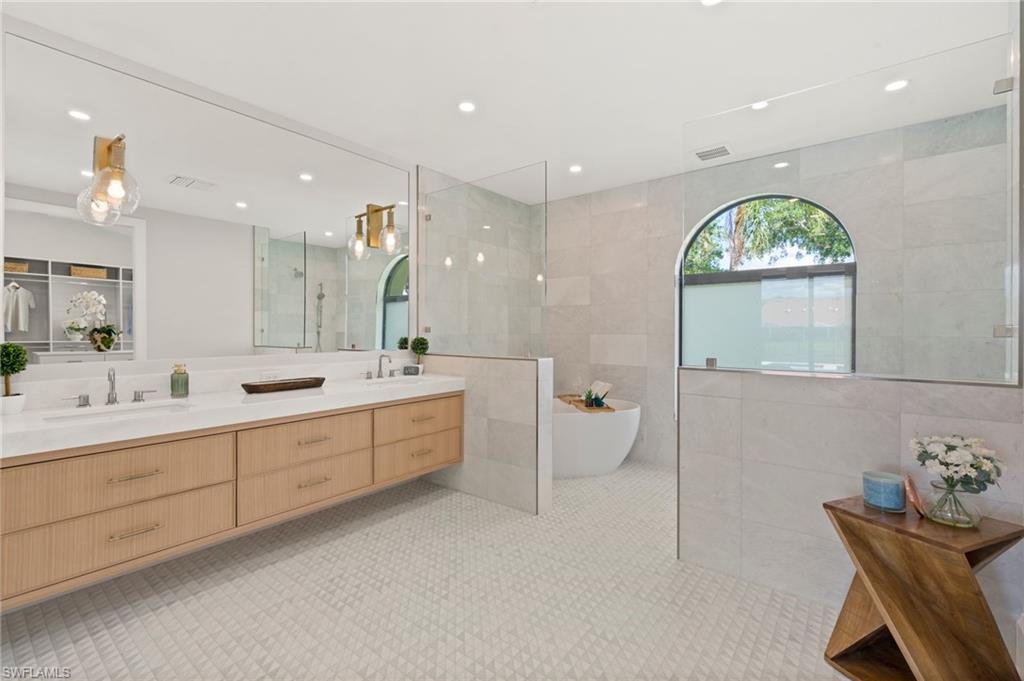 VALLEY OAK - Residential