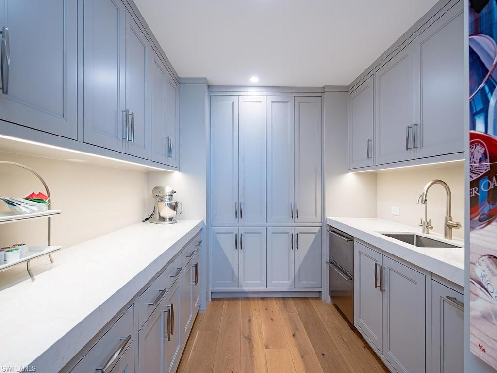KALEA BAY TOWER 300 - Residential