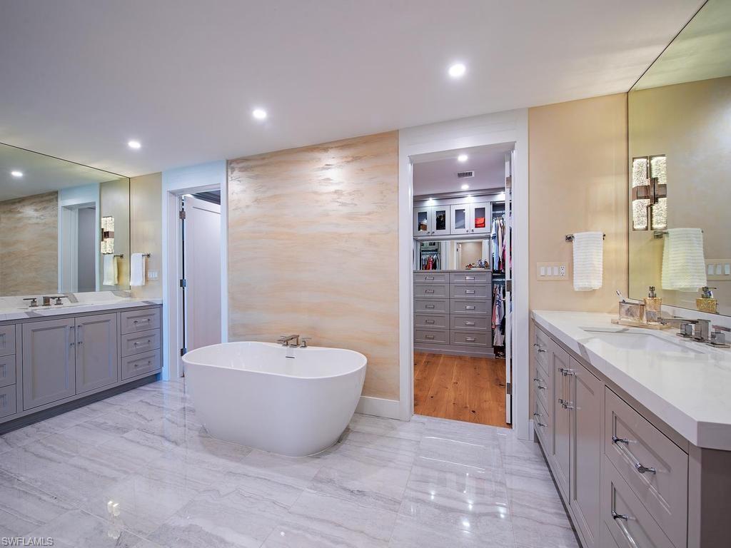 KALEA BAY TOWER 300 - Residential