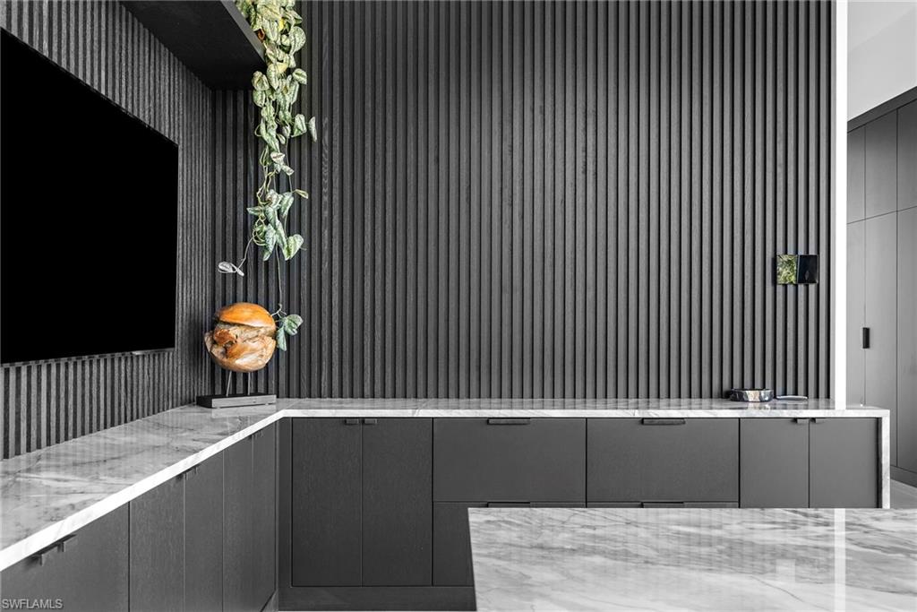 PINE RIDGE - Residential