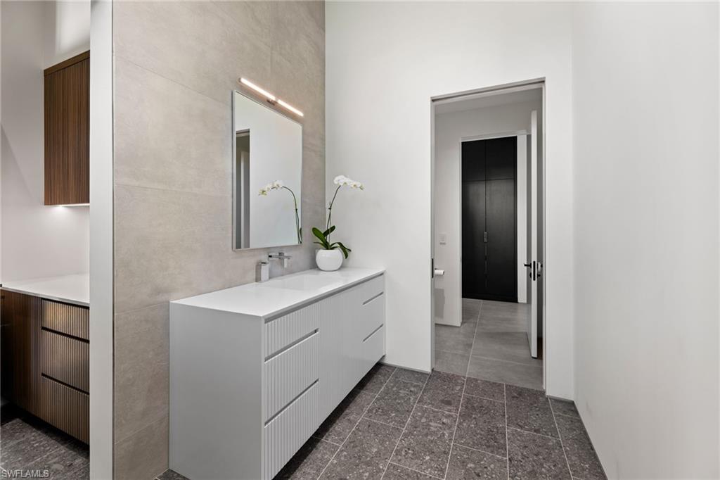 PINE RIDGE - Residential