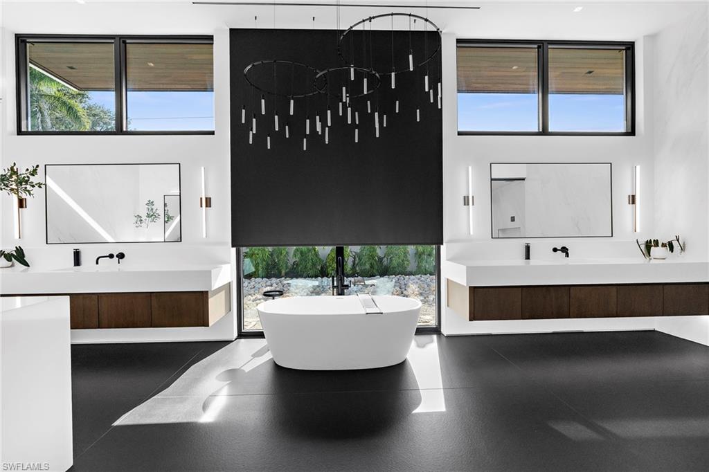 PINE RIDGE - Residential