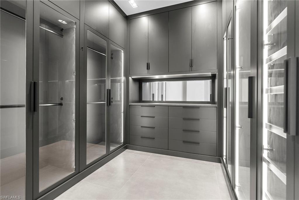 PINE RIDGE - Residential