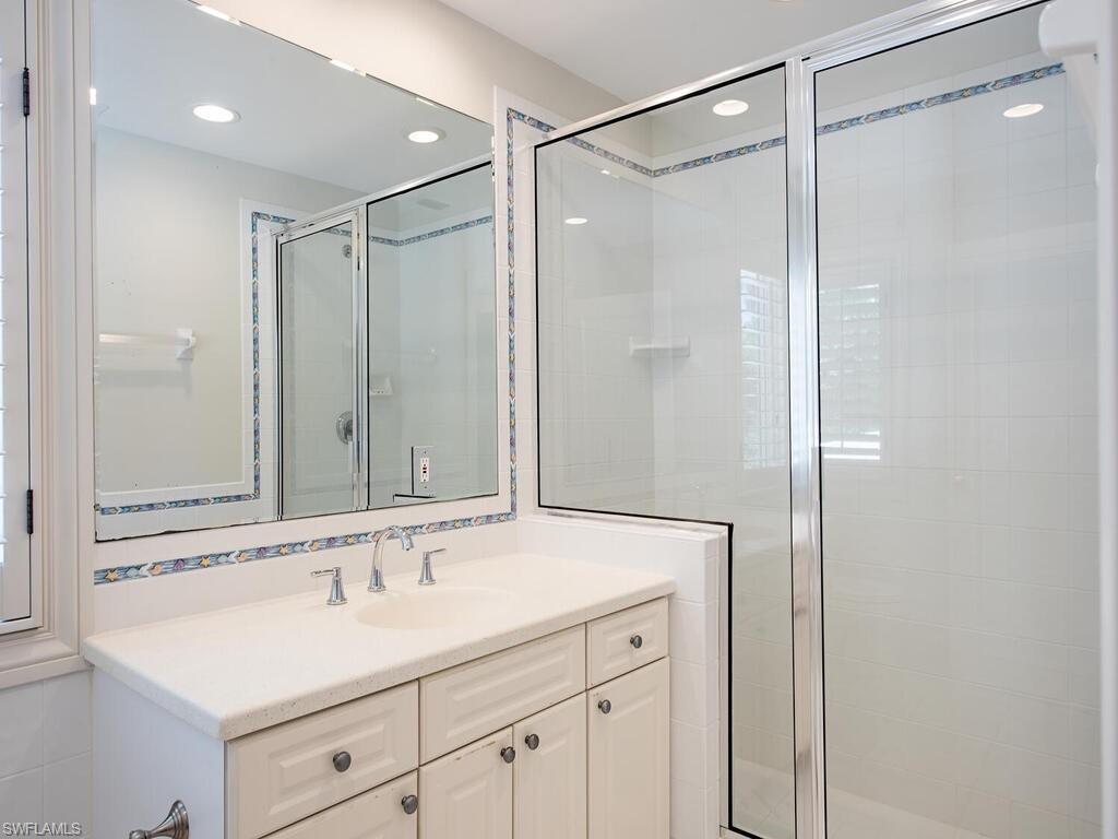 OLDE NAPLES - Residential Lease