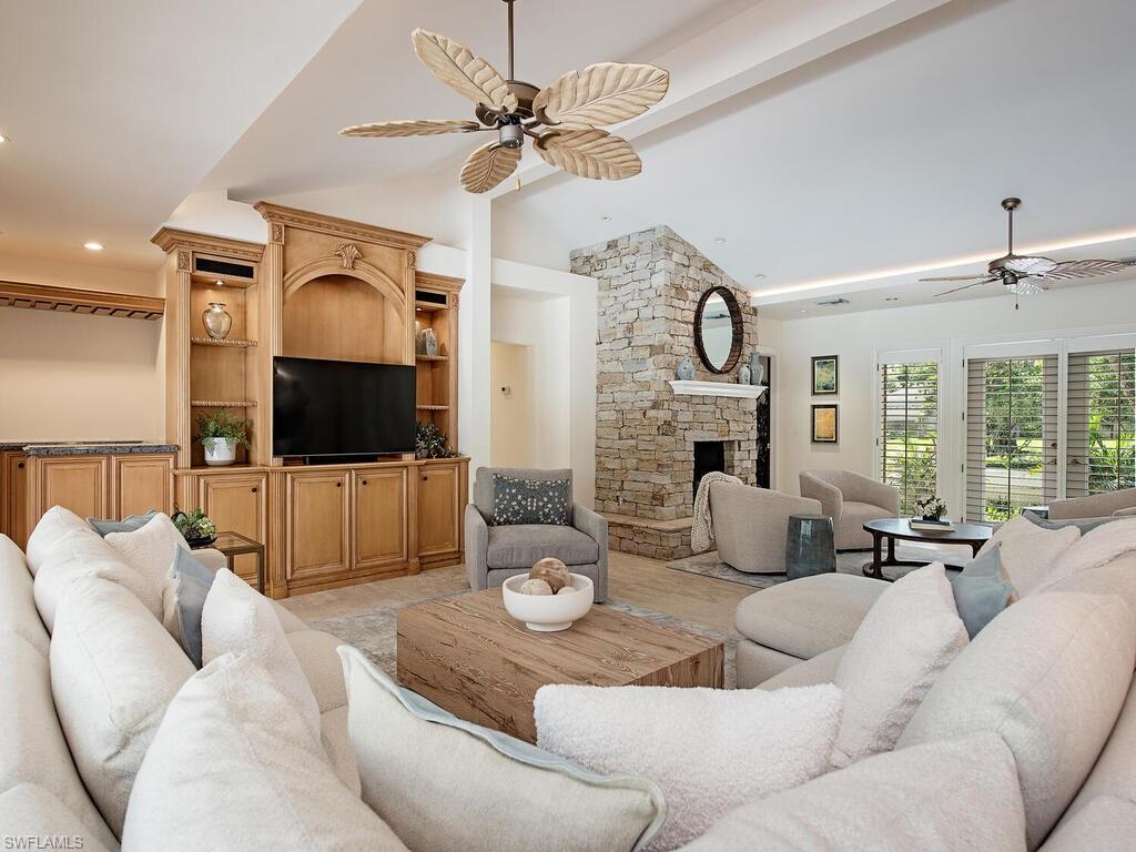 OLDE NAPLES - Residential Lease