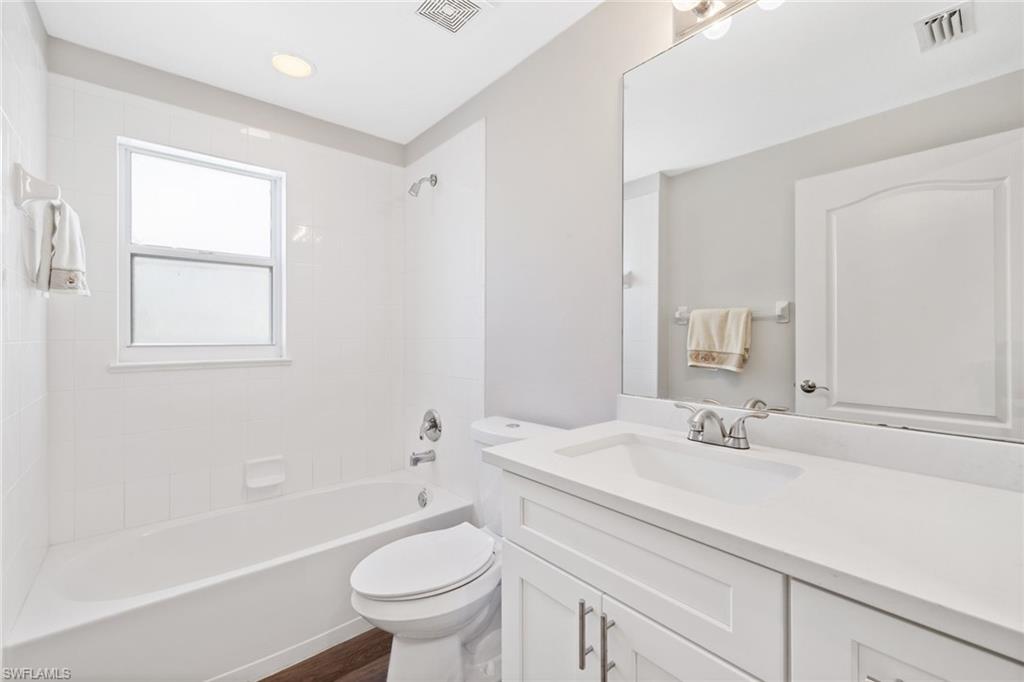 IBIS COVE - Residential