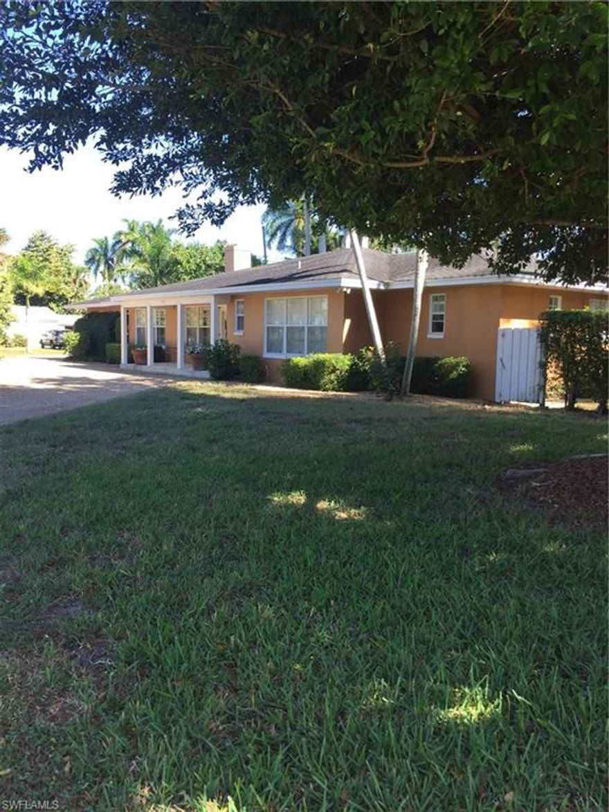 Superior Old Naples location on the corner of 10th Ave. S. and Gulf Shore Blvd. S. Centrally located to Third Street S. Historic District, Naples Pier, 5Th Ave. S., and a mere 4 doors from the glorious Gulf of Mexico. AS is, the home contains 5 bedrooms (the fifth being in a separate entry area with full bath-great for in-laws or office too), 4 full baths, tile flooring flowing throughout and plantation shutters on all windows.
This is an exceptional opportunity to live or create a forever home at what is Old Naples' finest location.