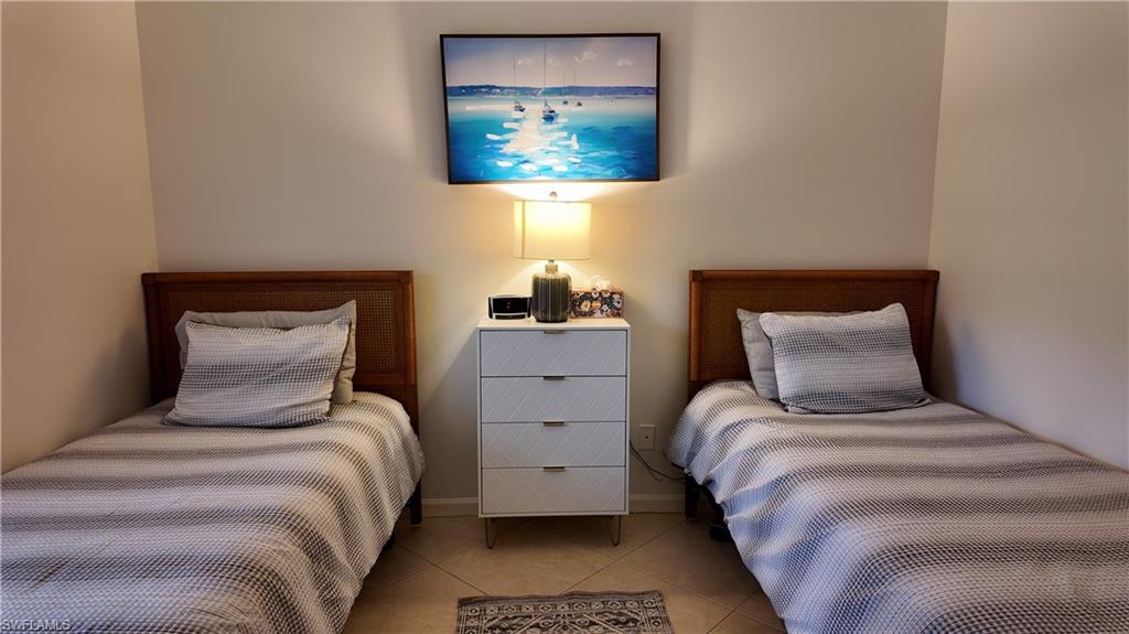 VANDERBILT VILLAS - Residential Lease