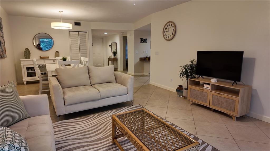 VANDERBILT VILLAS - Residential Lease