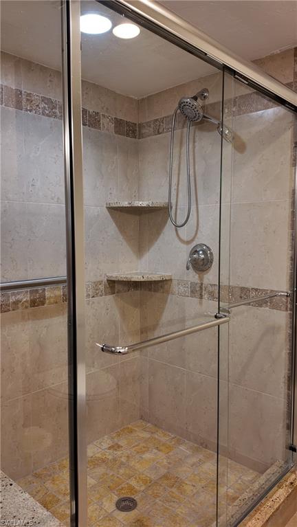 VANDERBILT VILLAS - Residential Lease