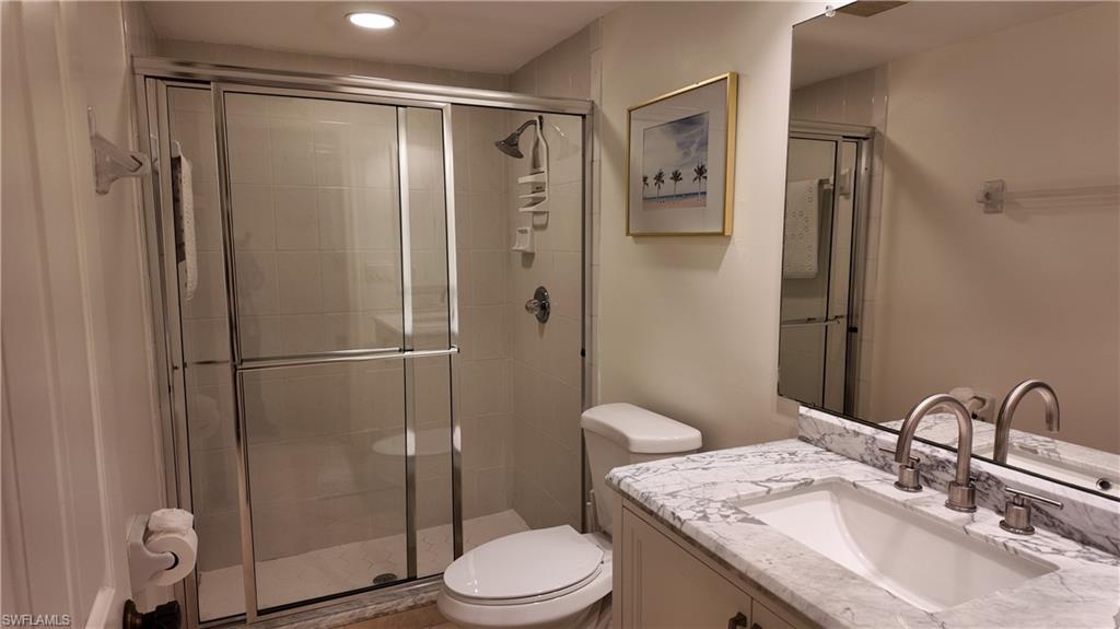 VANDERBILT VILLAS - Residential Lease