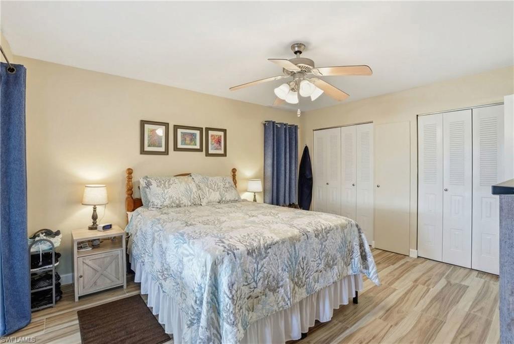 FOXMOOR LAKES - Residential