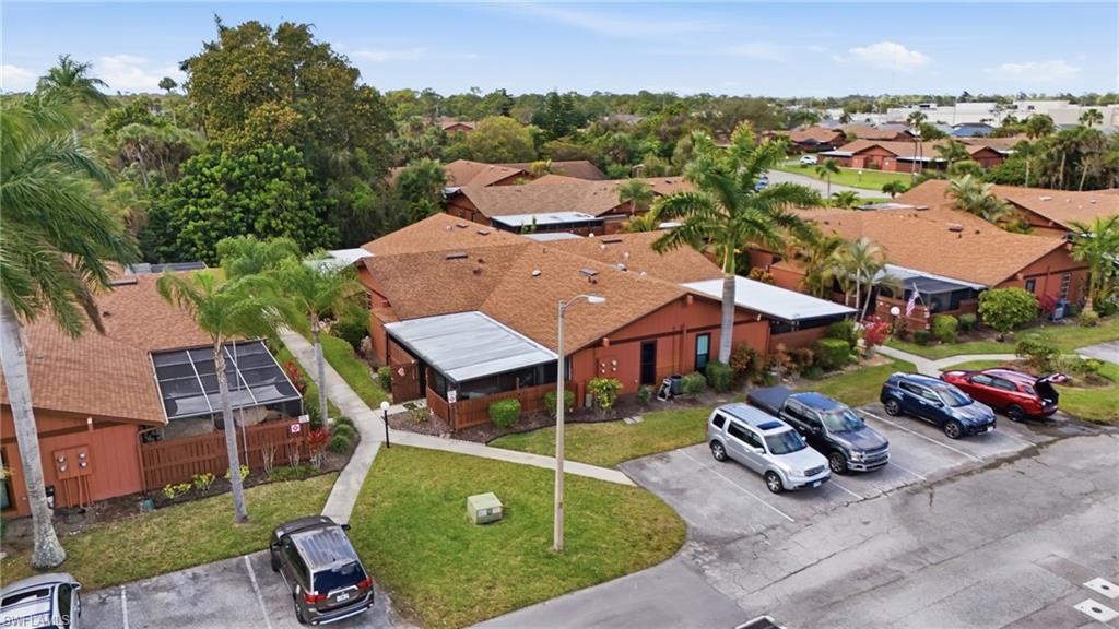 FOXMOOR LAKES - Residential