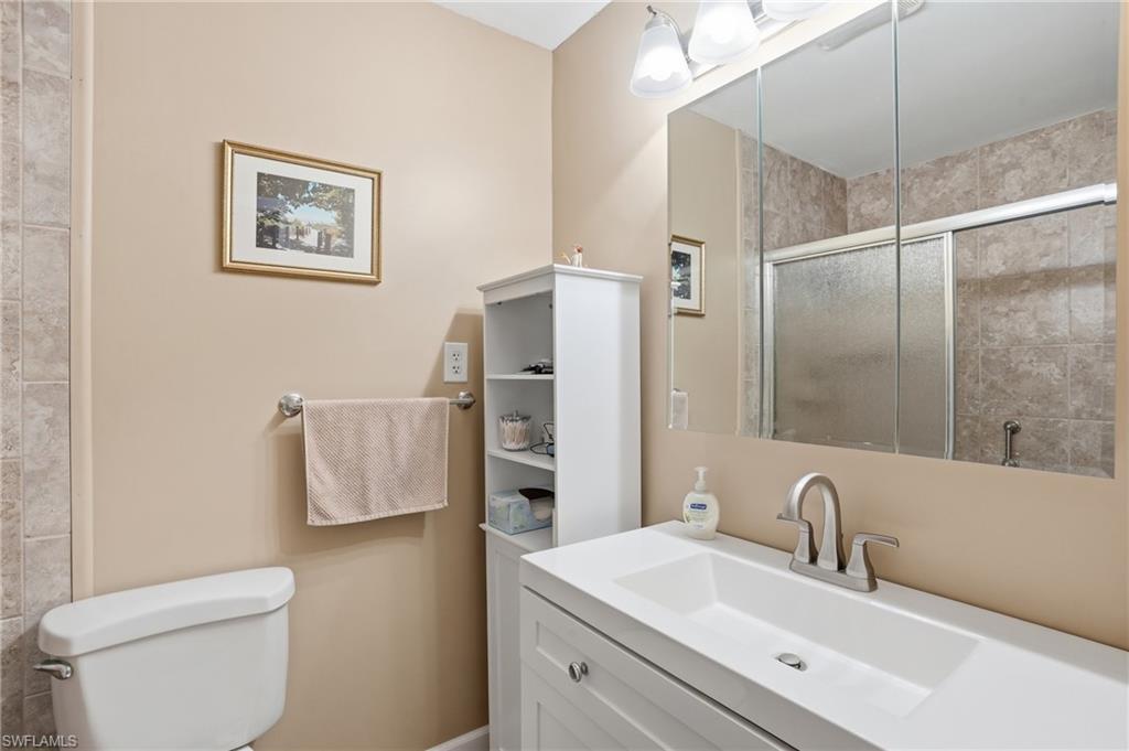 FOXMOOR LAKES - Residential