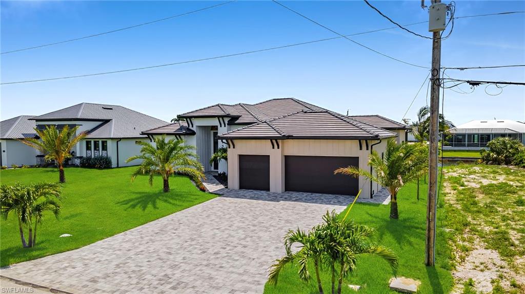 CAPE CORAL - Residential