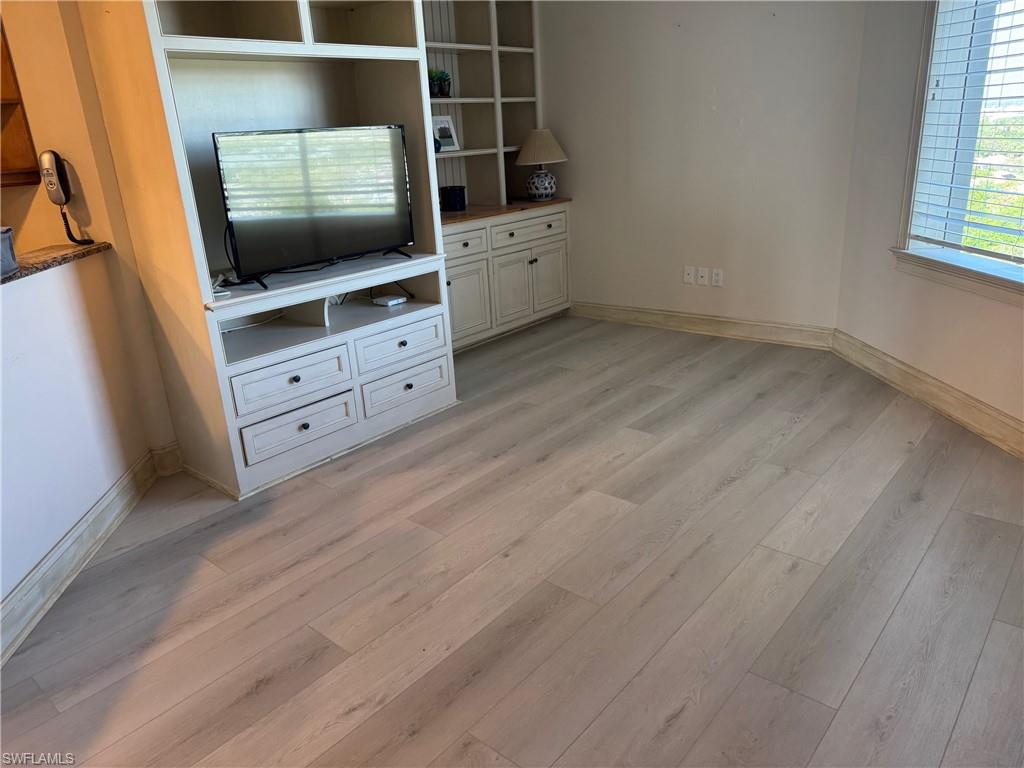 TOWER POINTE AT ARBOR TRACE - Residential