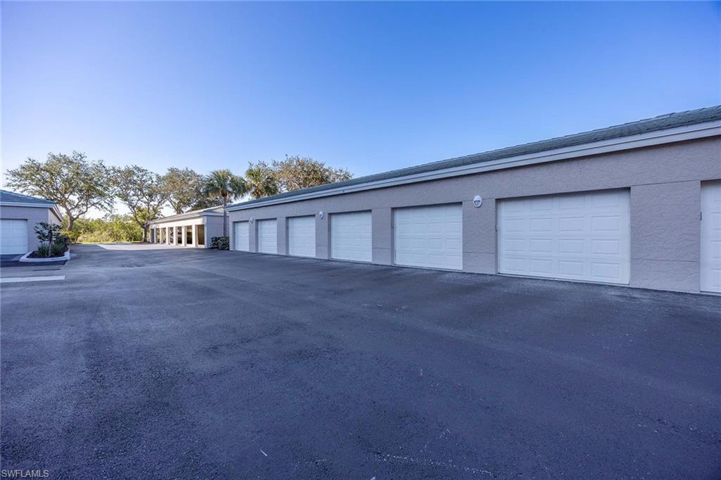 TOWER POINTE AT ARBOR TRACE - Residential