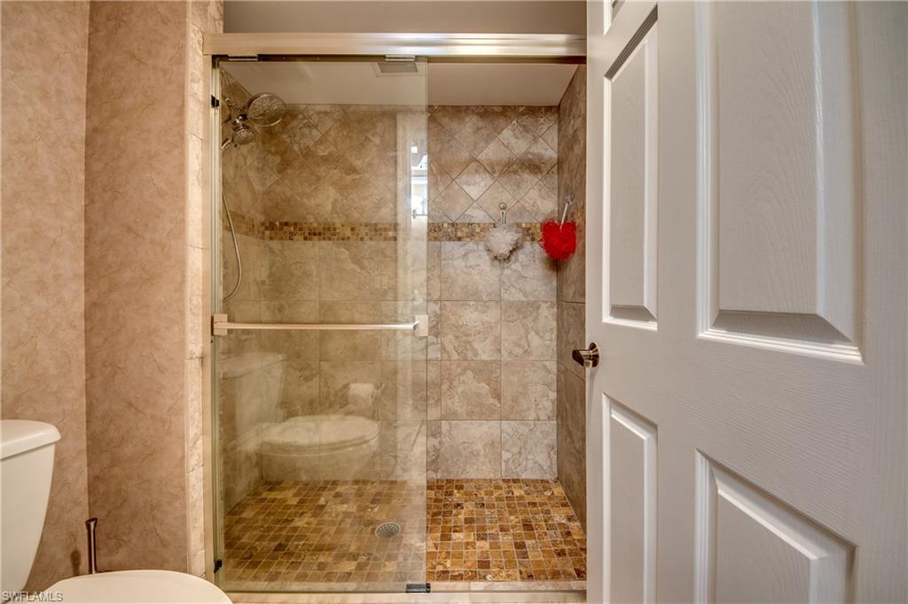 SEVEN LAKES - Residential