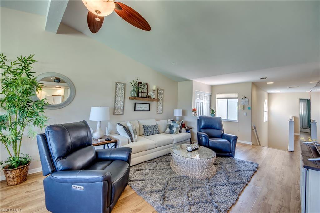 SEVEN LAKES - Residential