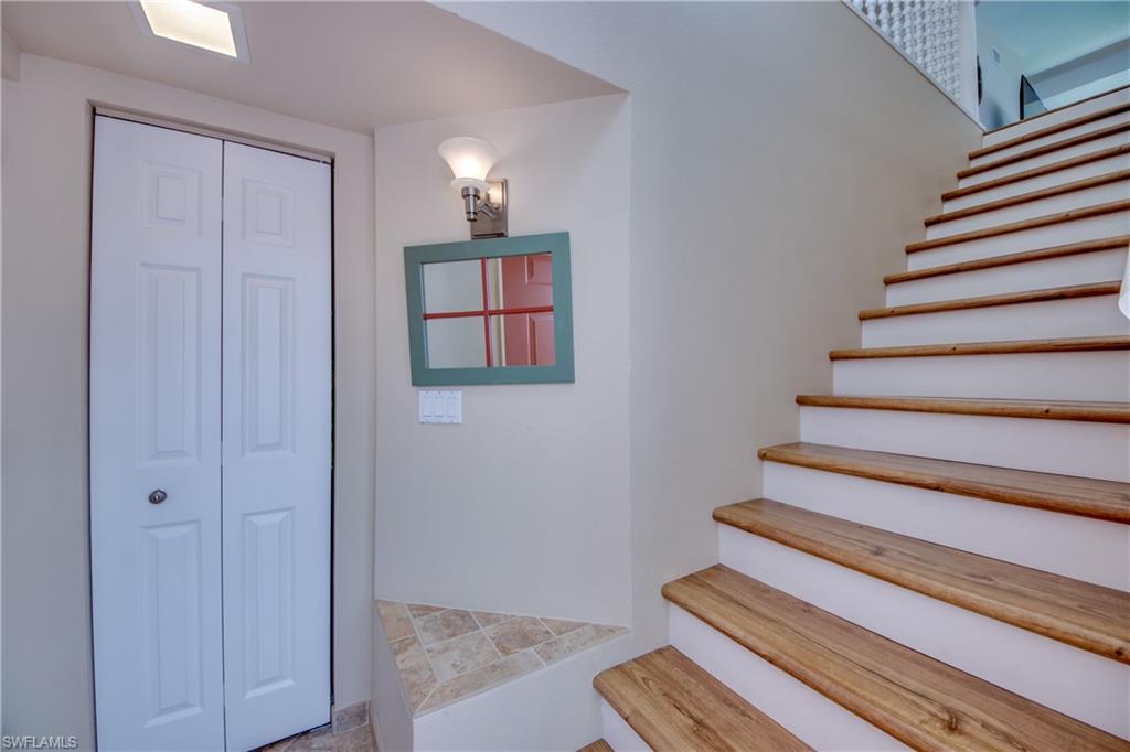 SEVEN LAKES - Residential