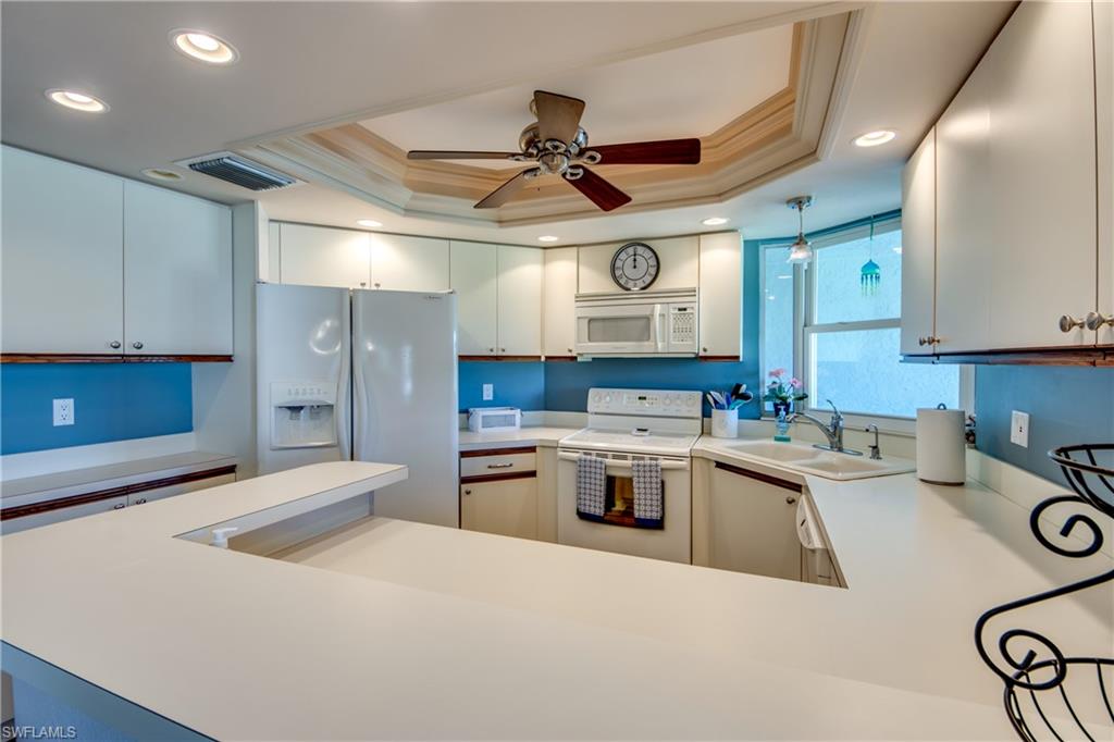 SEVEN LAKES - Residential