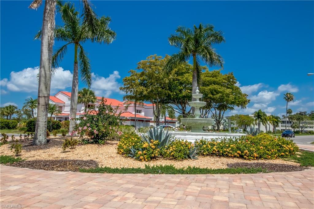 SEVEN LAKES - Residential