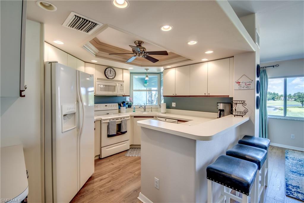 SEVEN LAKES - Residential