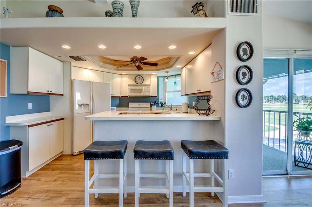 SEVEN LAKES - Residential