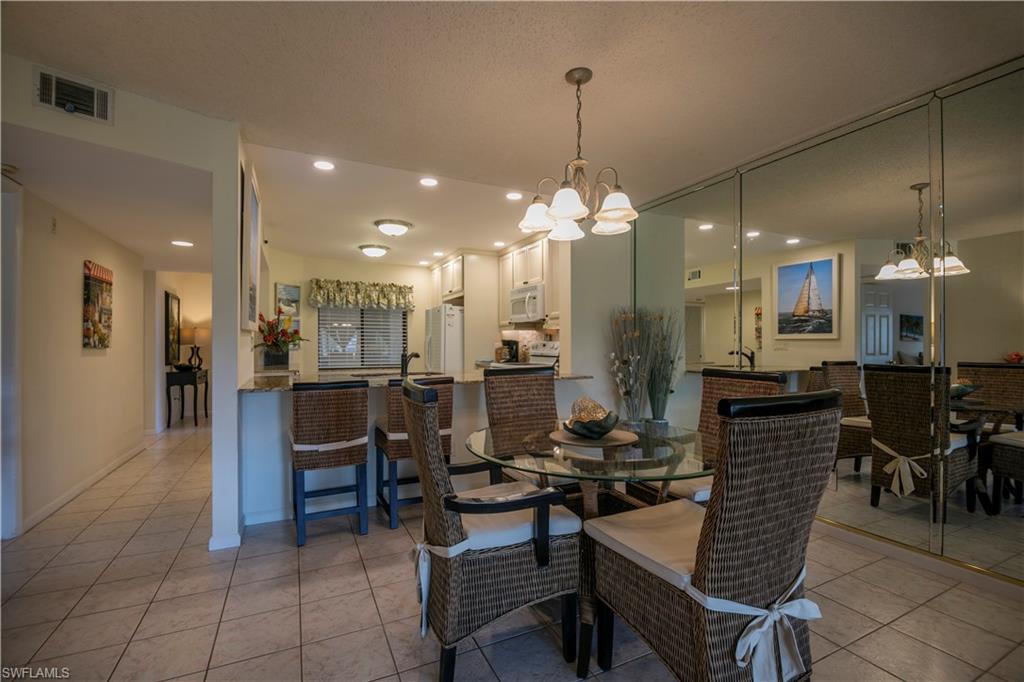 DEAUVILLE LAKE CLUB - Residential Lease