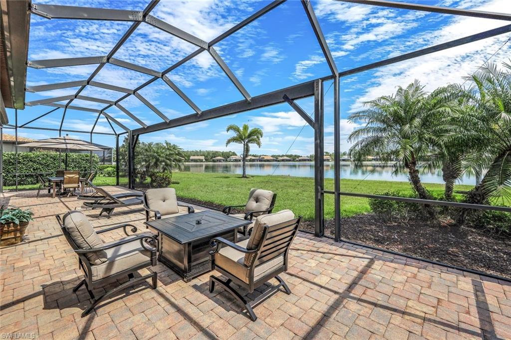 CORKSCREW SHORES - Residential