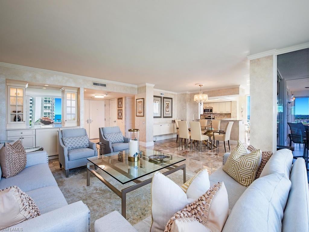 4401 Gulf Shore BLVD N 807