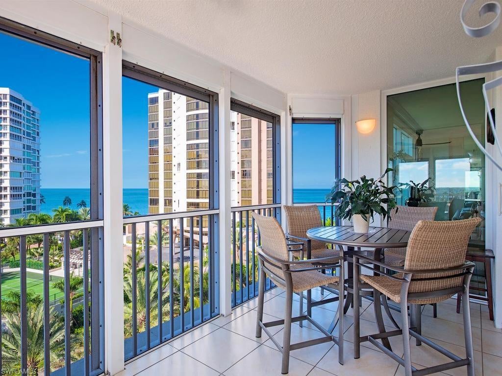 4401 Gulf Shore BLVD N 807