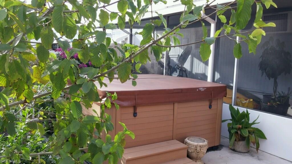 PINE ISLAND CENTER - Residential