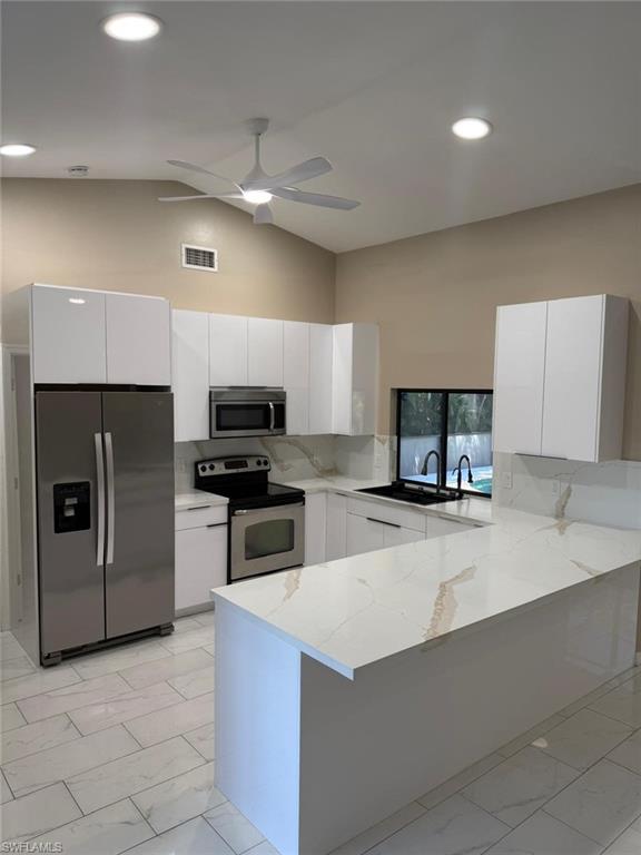 CAPE CORAL - Residential Lease