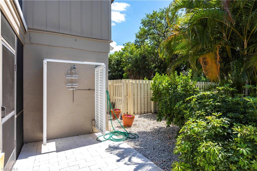 PALM RIVER ESTATES - Residential