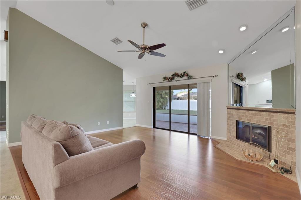 LOCHMOOR - Residential