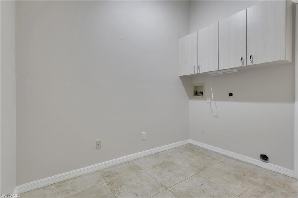 LOCHMOOR - Residential