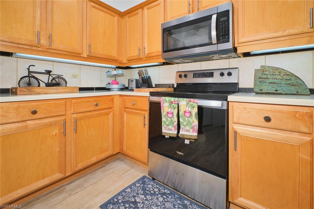 SOMMERSET VILLAS - Residential