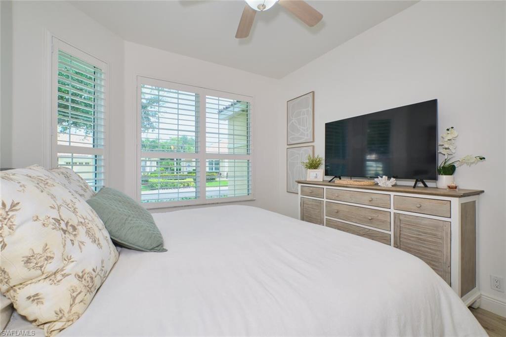 SOMMERSET VILLAS - Residential