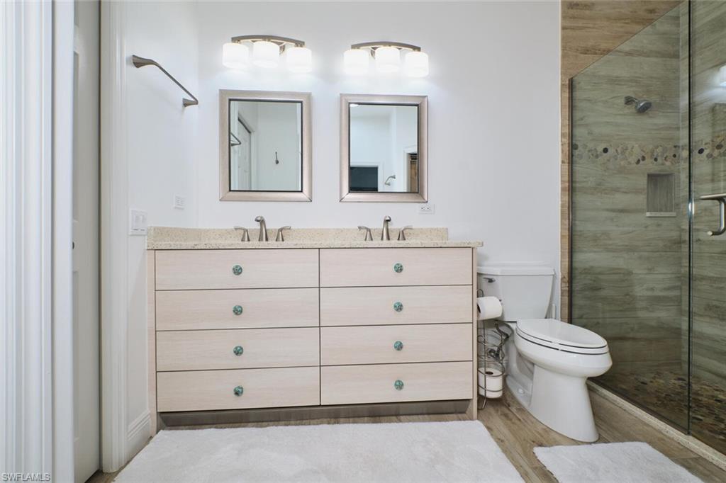 SOMMERSET VILLAS - Residential